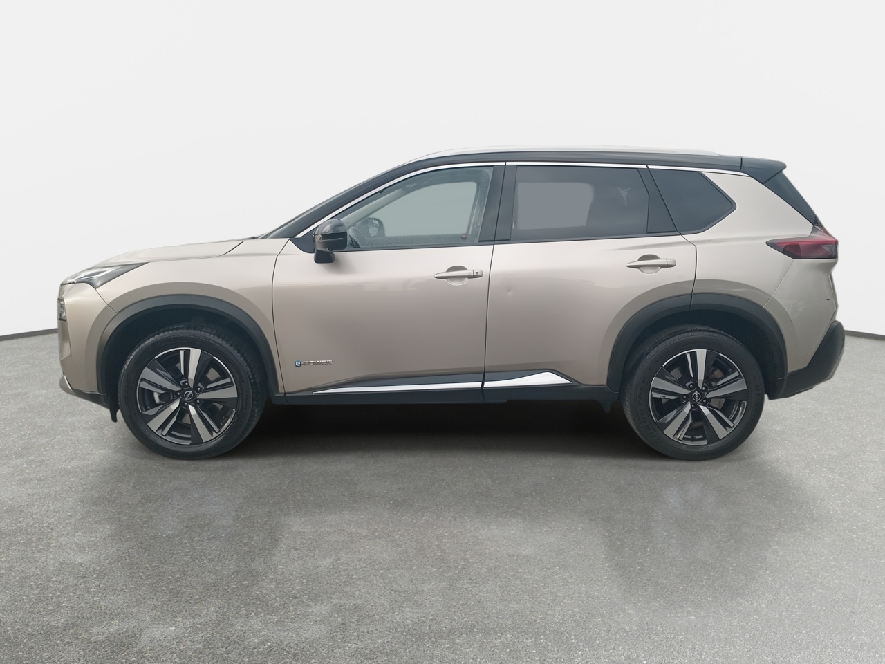 NISSAN - 4