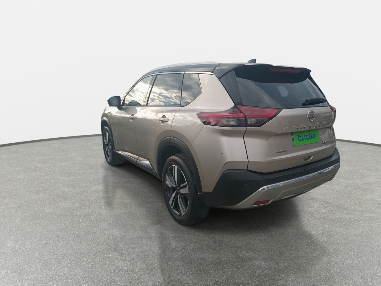 NISSAN - 5