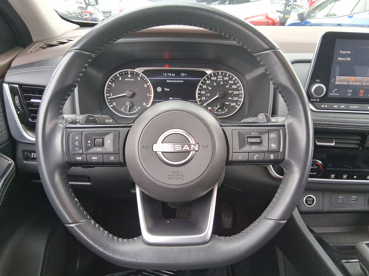 NISSAN - 25