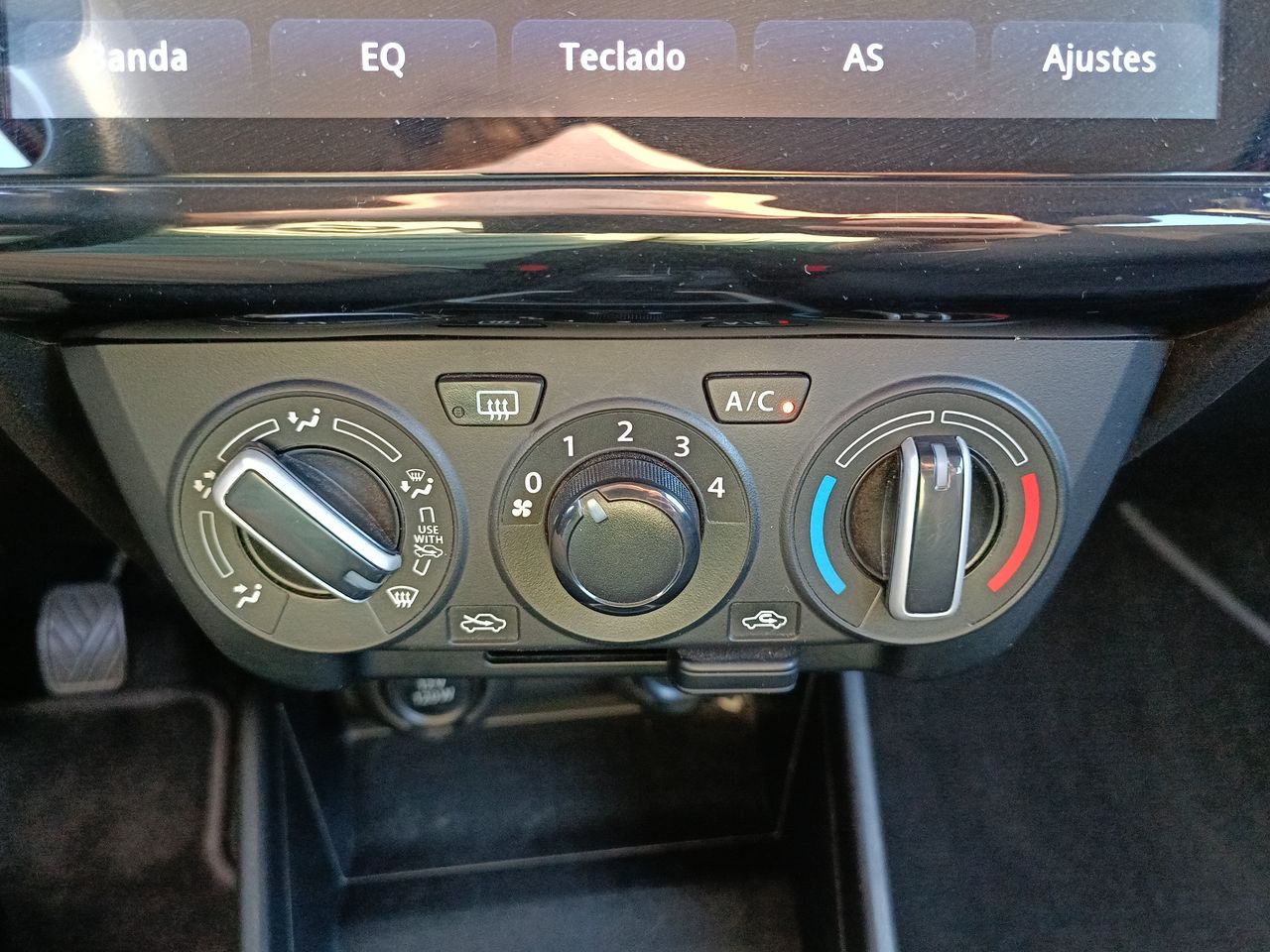 SUZUKI - 29