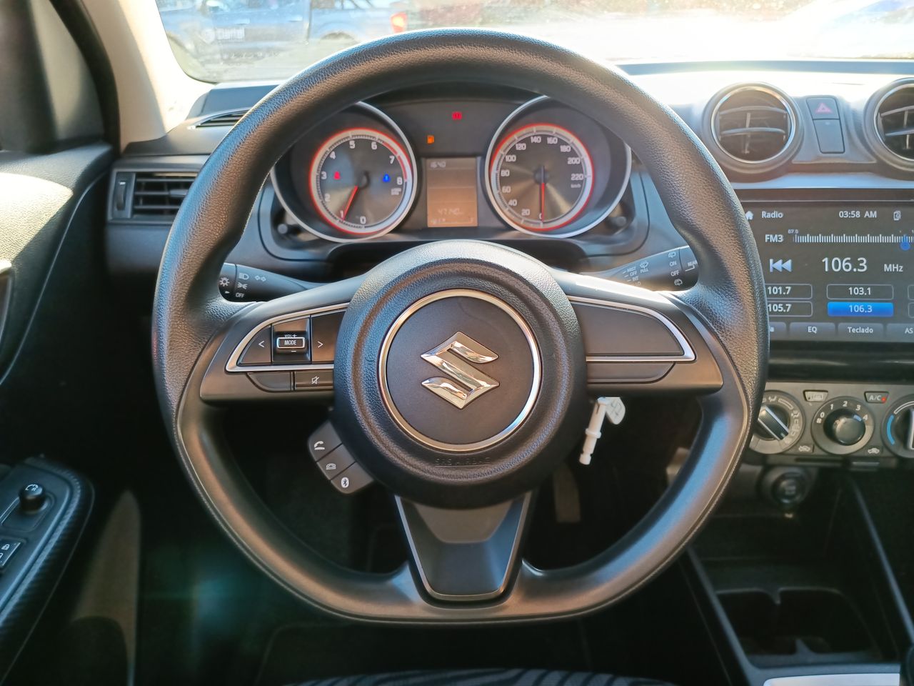 SUZUKI - 25