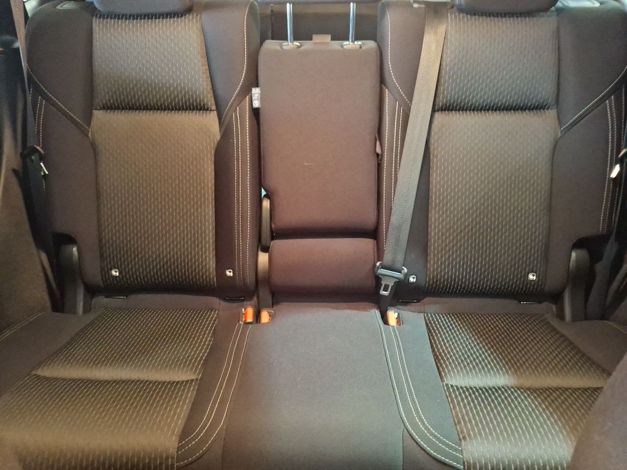 Mitsubishi Outlander — foto 35 de 36