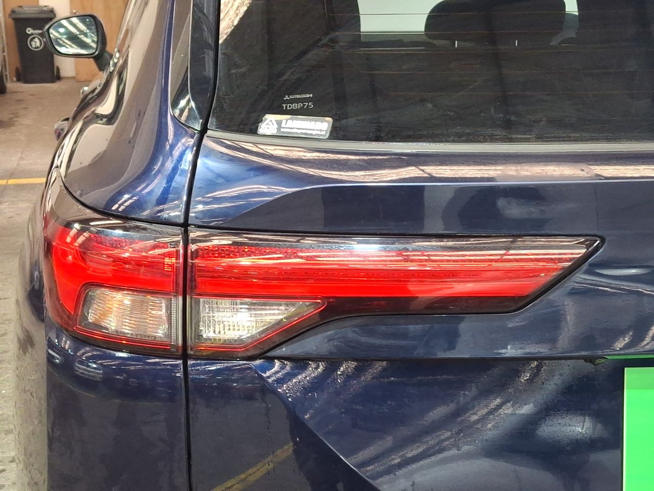 Mitsubishi Outlander — foto 21 de 36