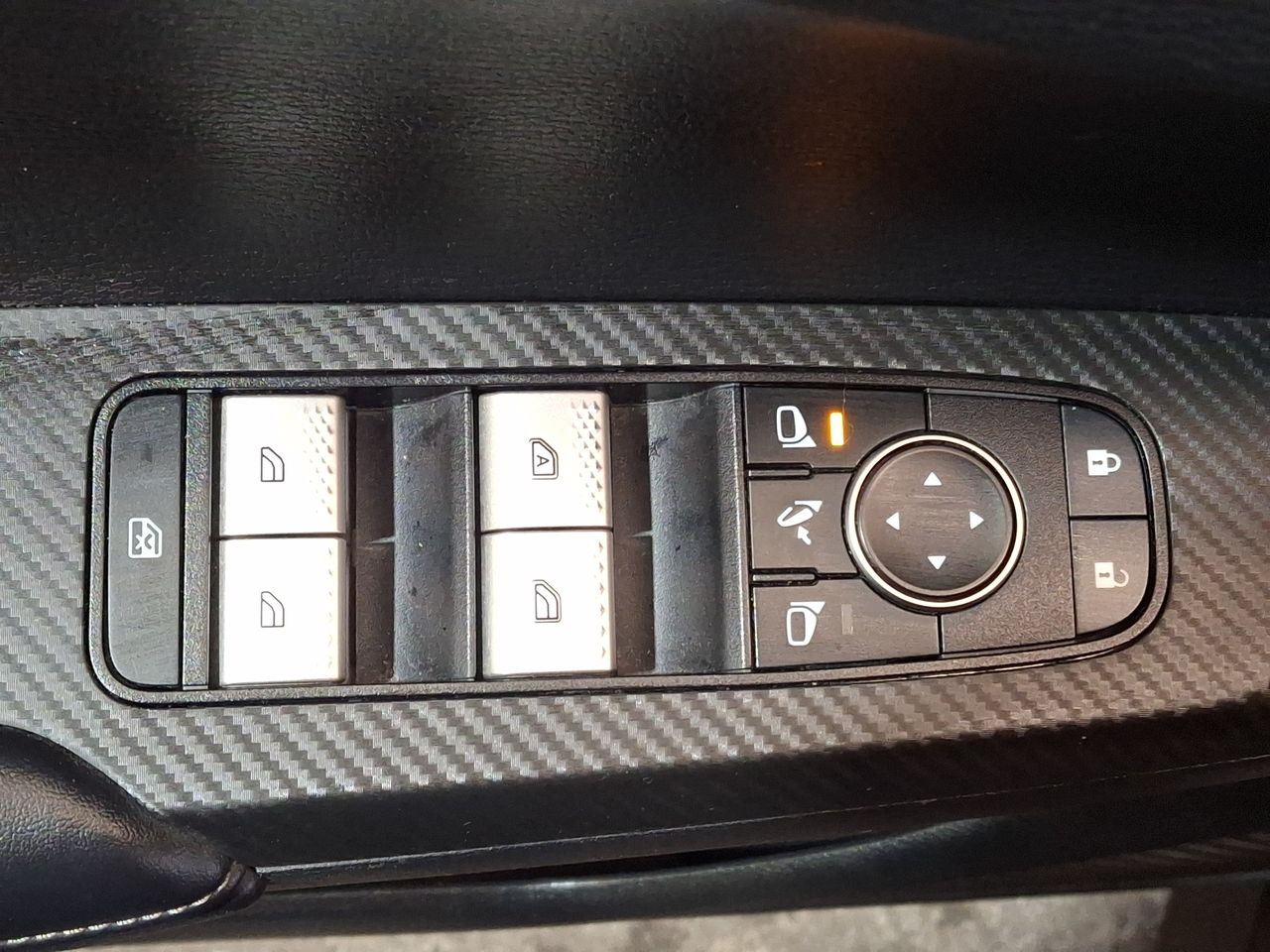 Mitsubishi Outlander — foto 23 de 36