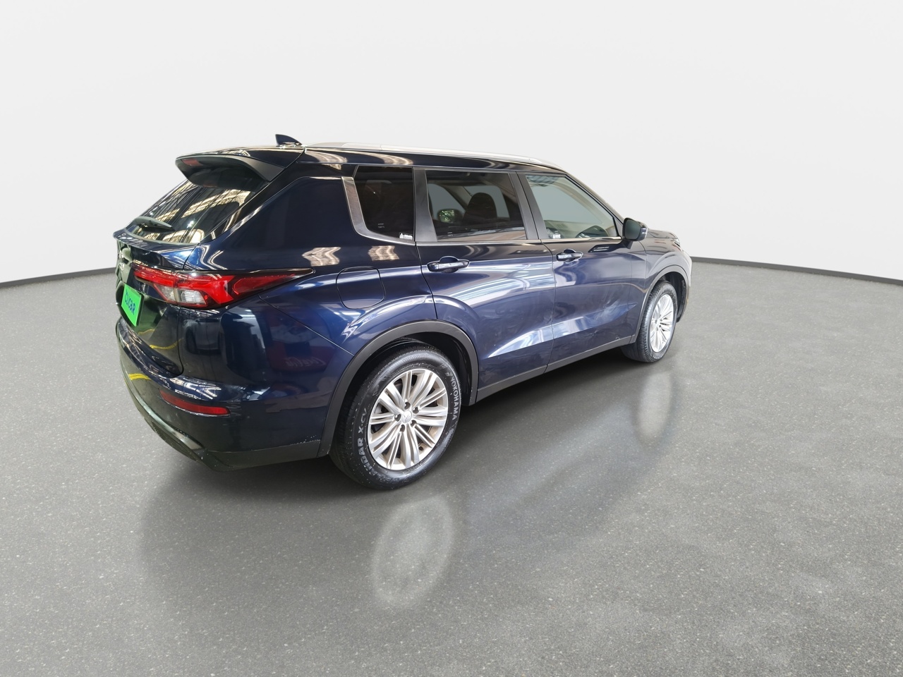 Mitsubishi Outlander — foto 8 de 36