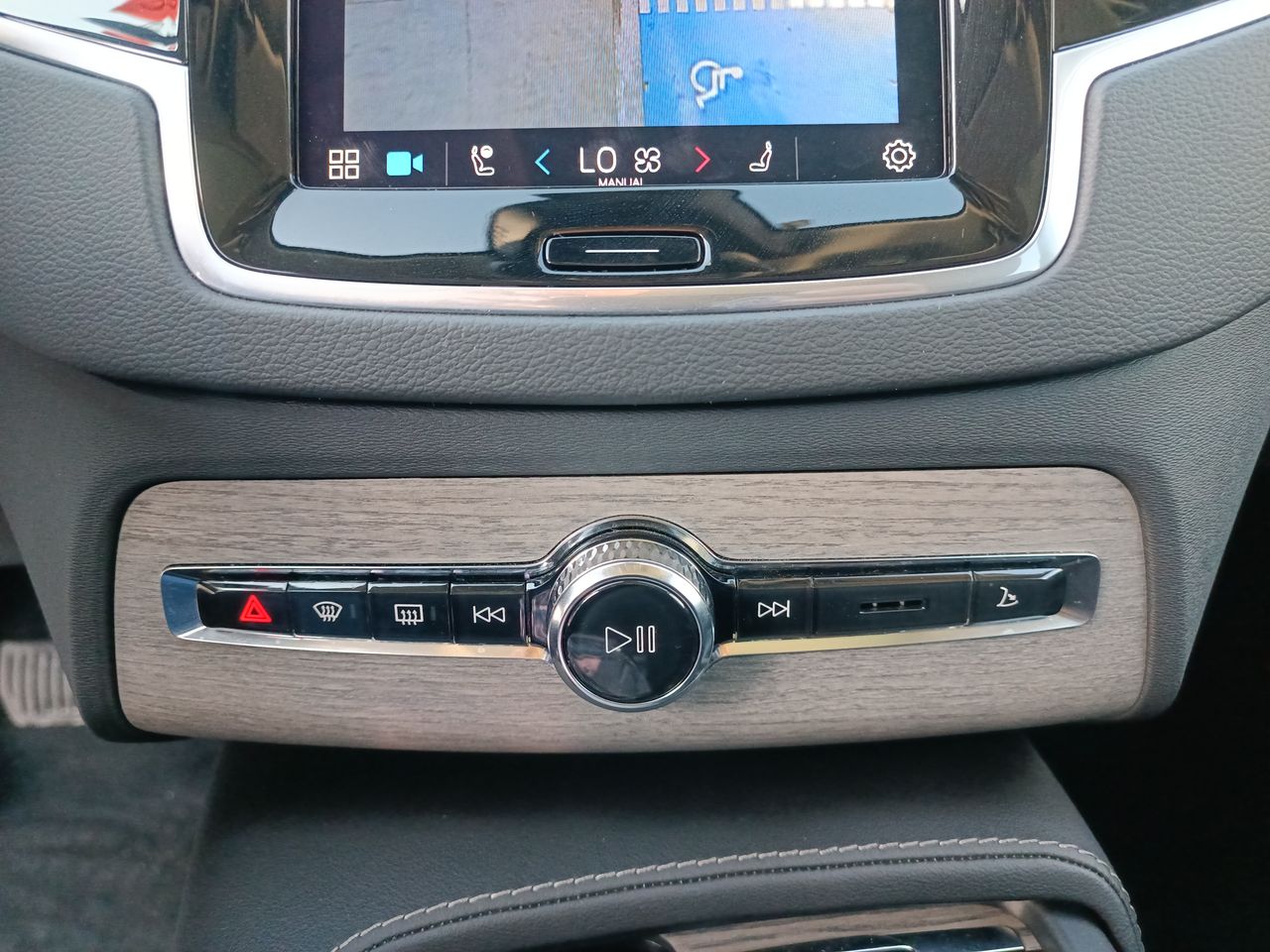 VOLVO - 30