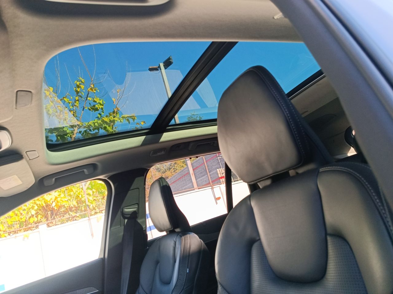 VOLVO - 33