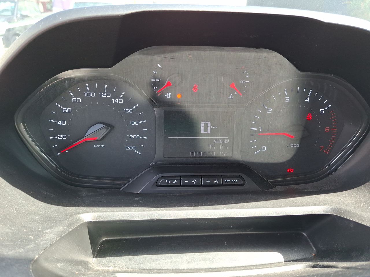 PEUGEOT - 26