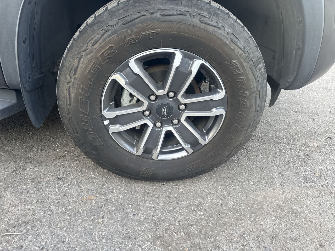SsangYong Rexton — foto 8 de 30