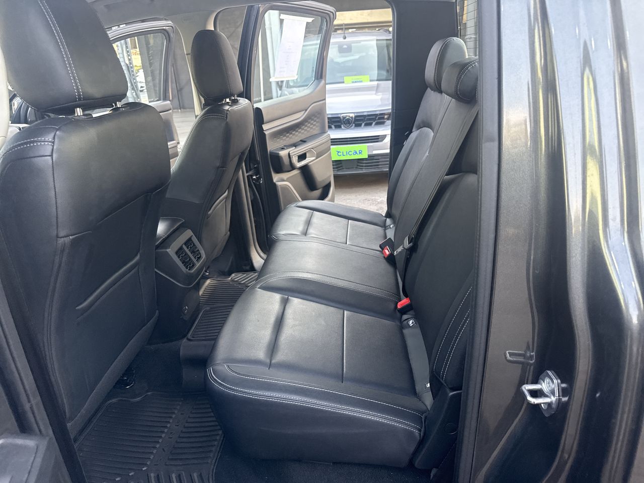 SsangYong Rexton — foto 5 de 30