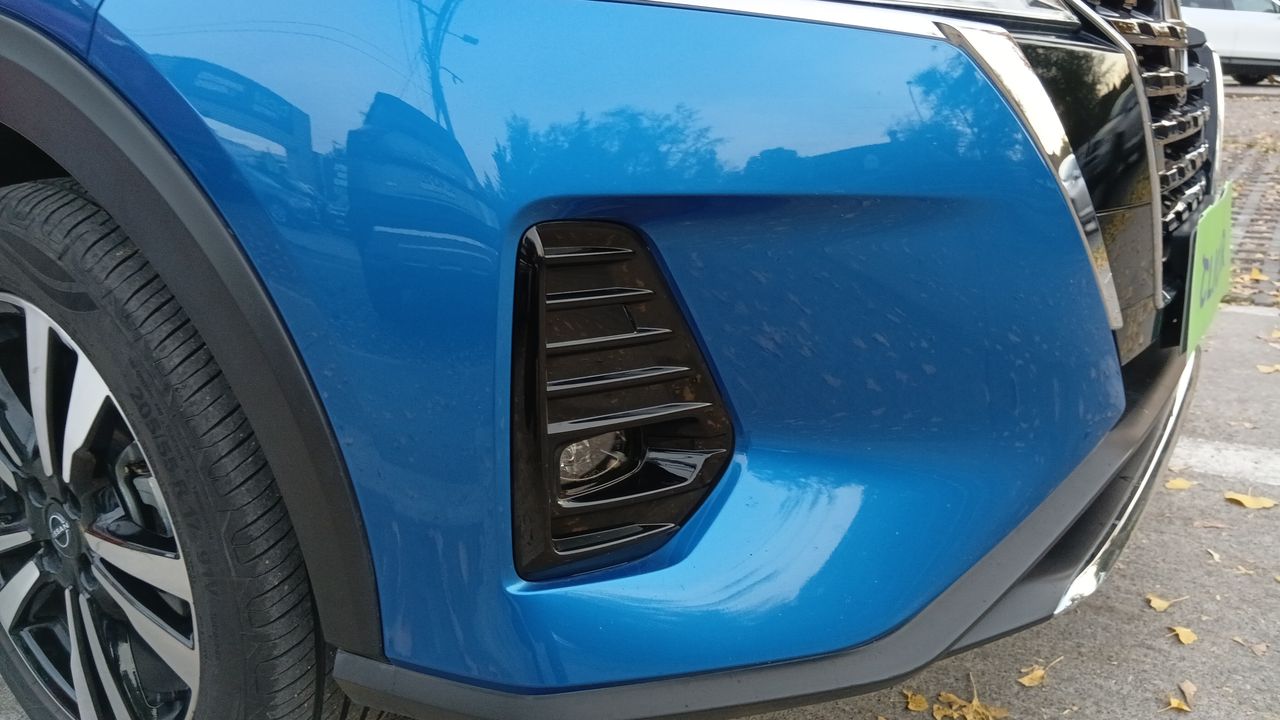 NISSAN - 10