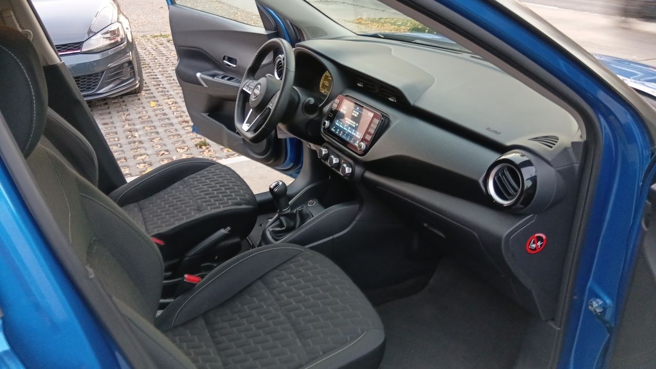 NISSAN - 4