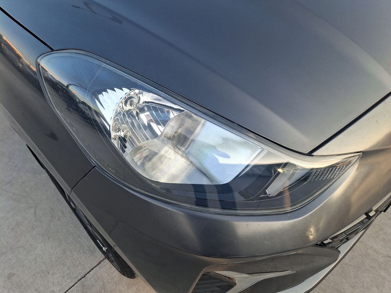 HYUNDAI - 18