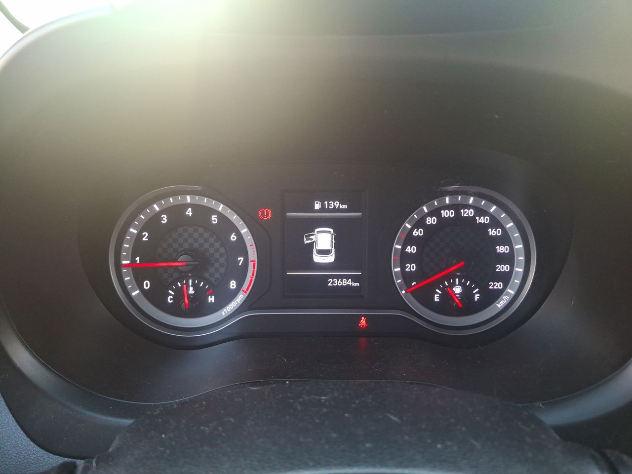 HYUNDAI - 25