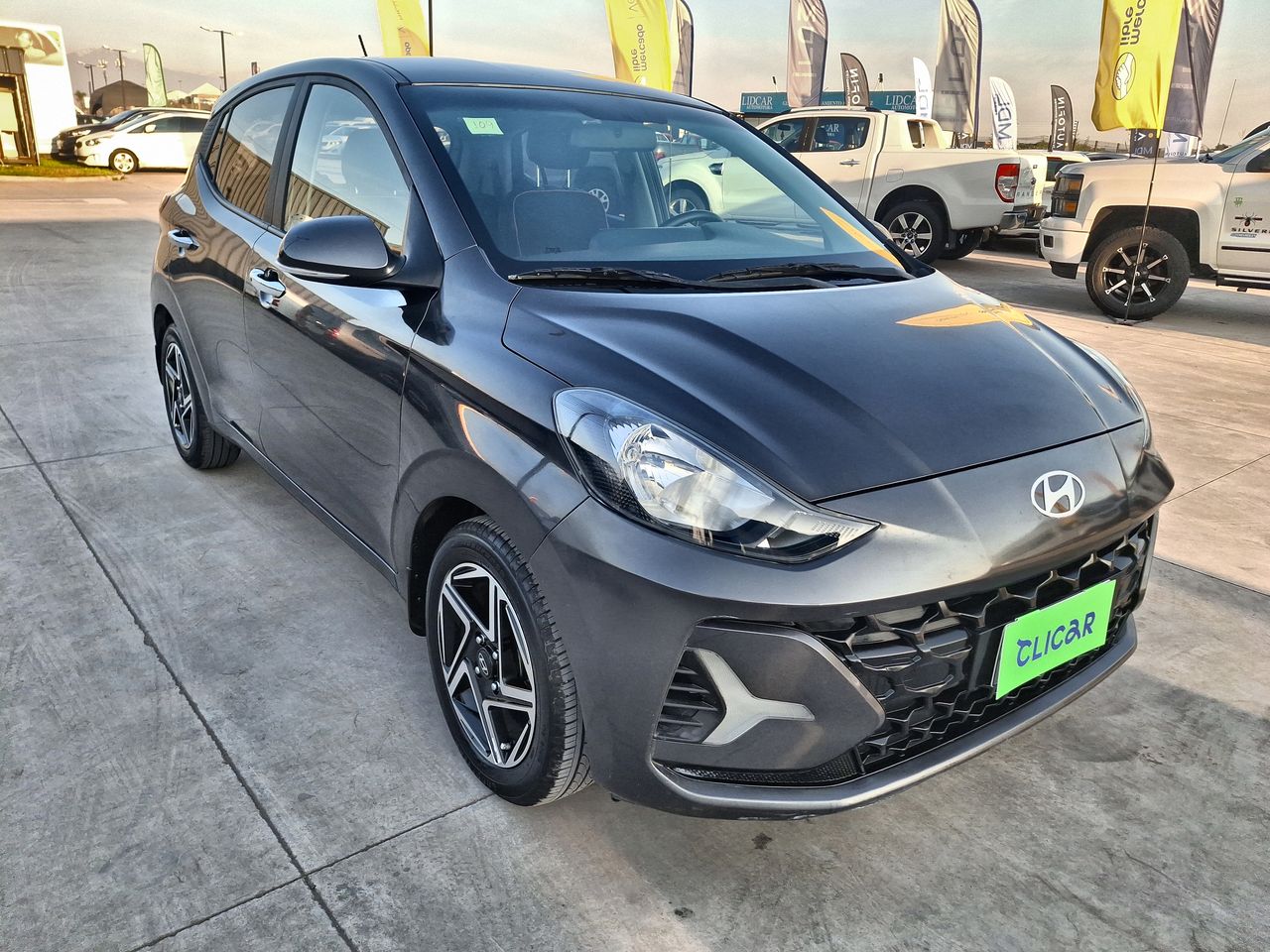 HYUNDAI - 1