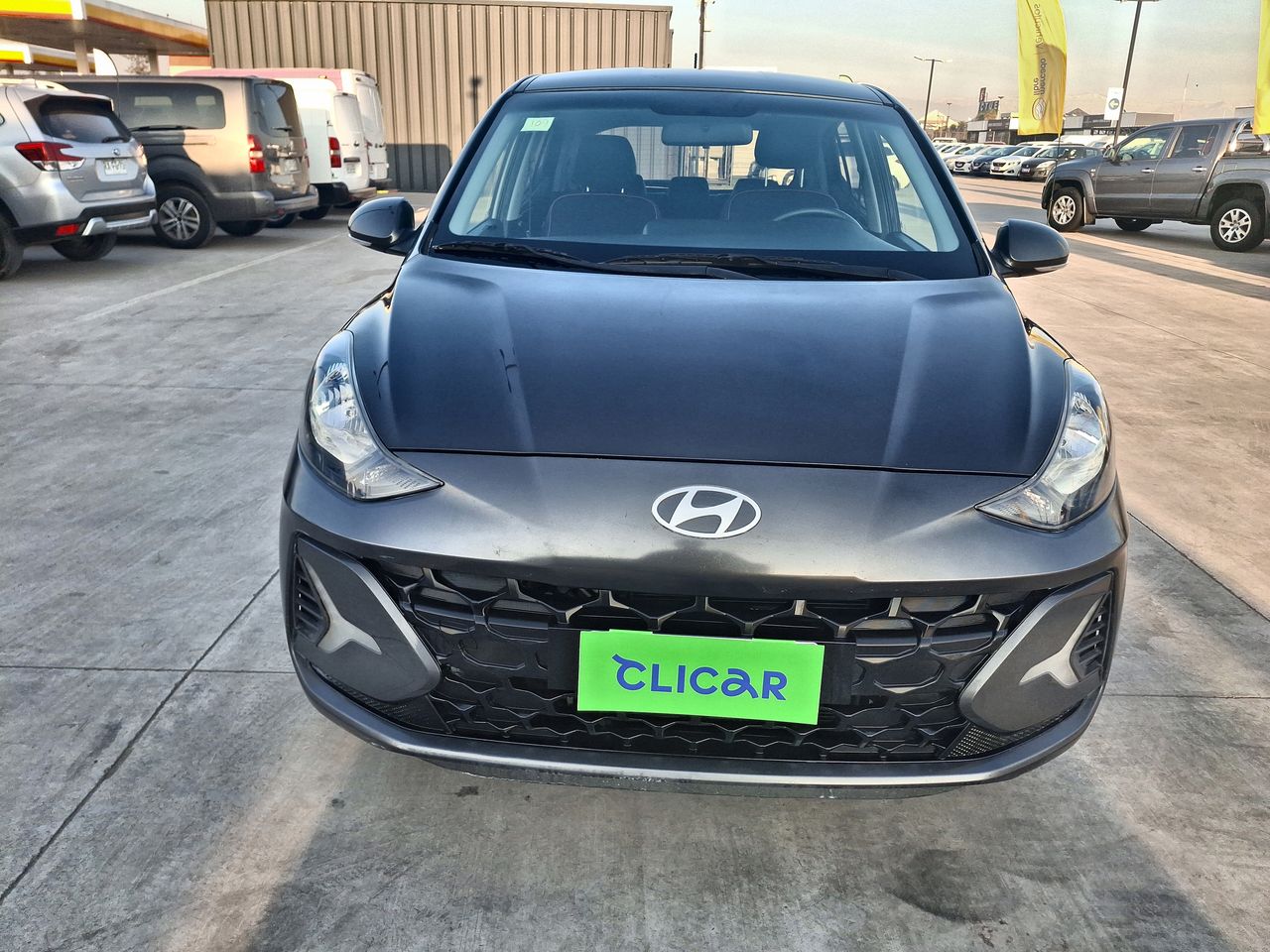 HYUNDAI - 2