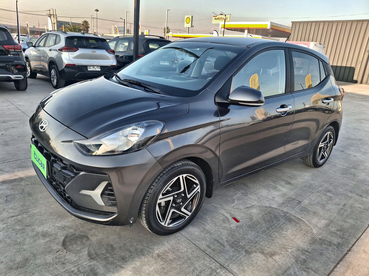 HYUNDAI - 3