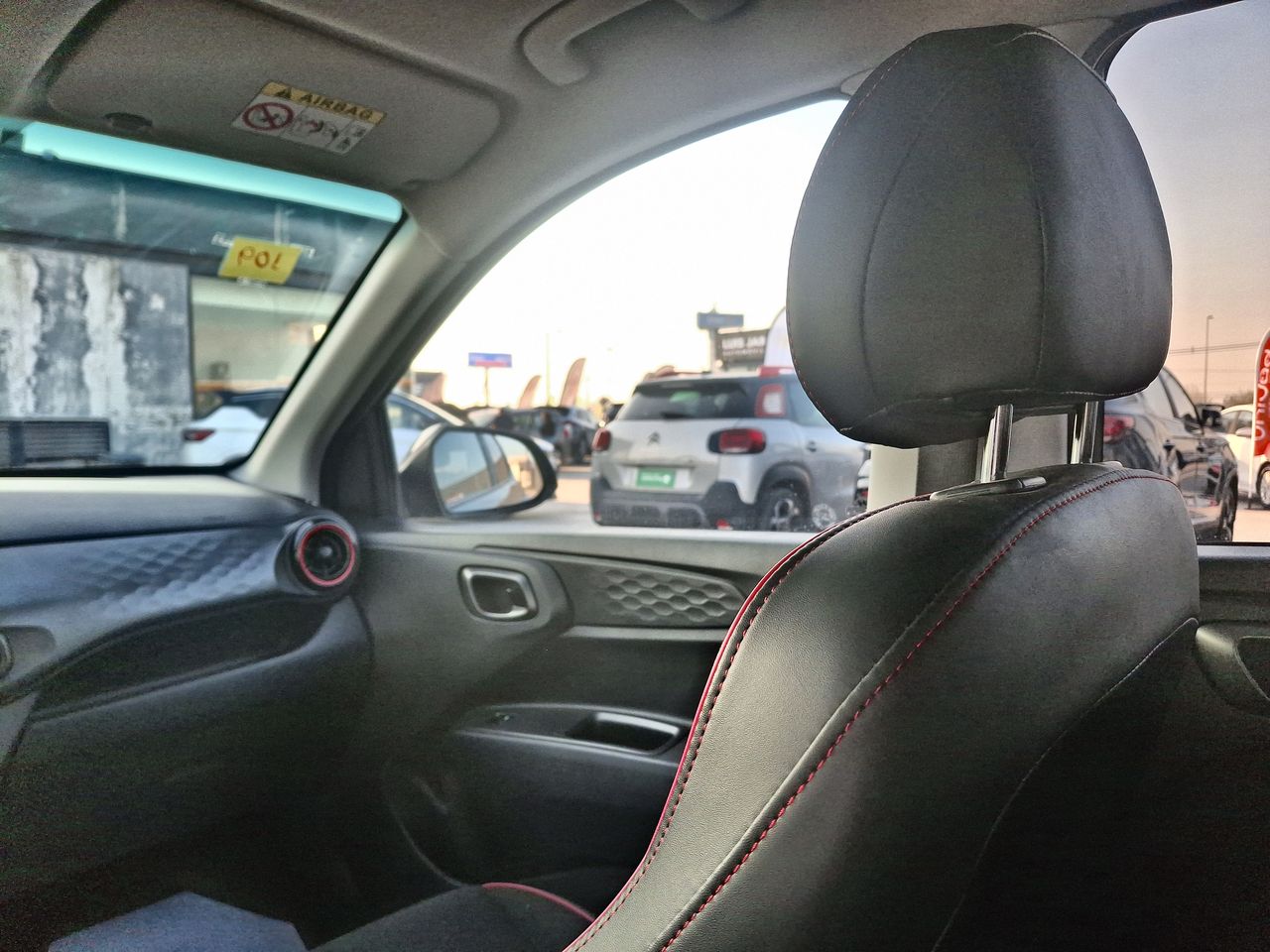HYUNDAI - 10