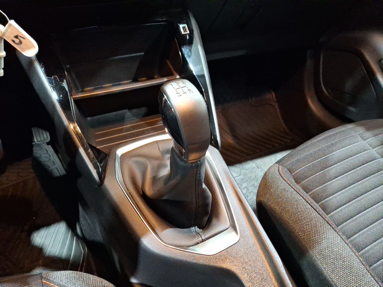 PEUGEOT - 23
