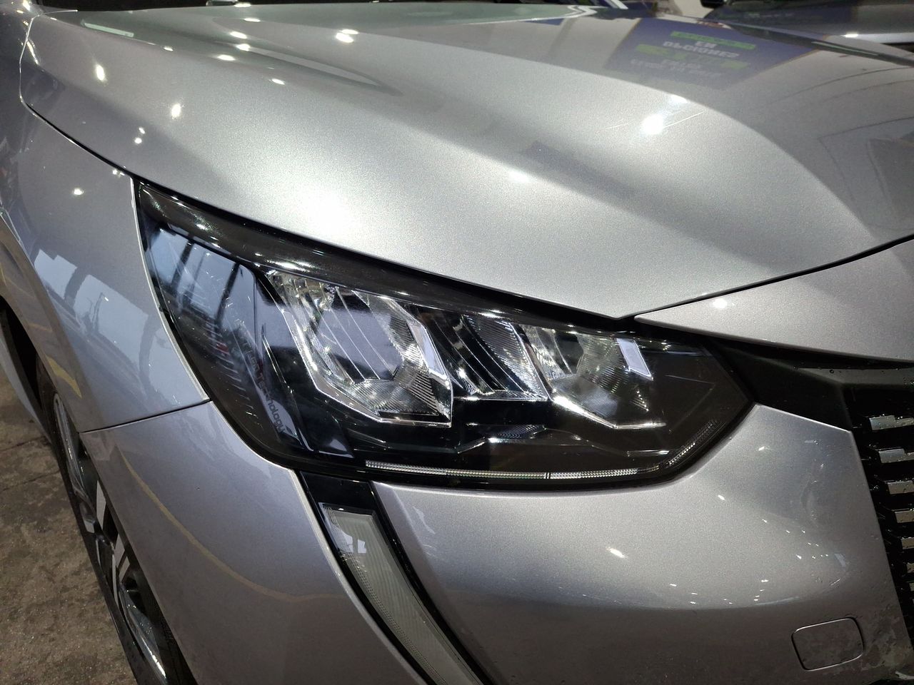 PEUGEOT - 10