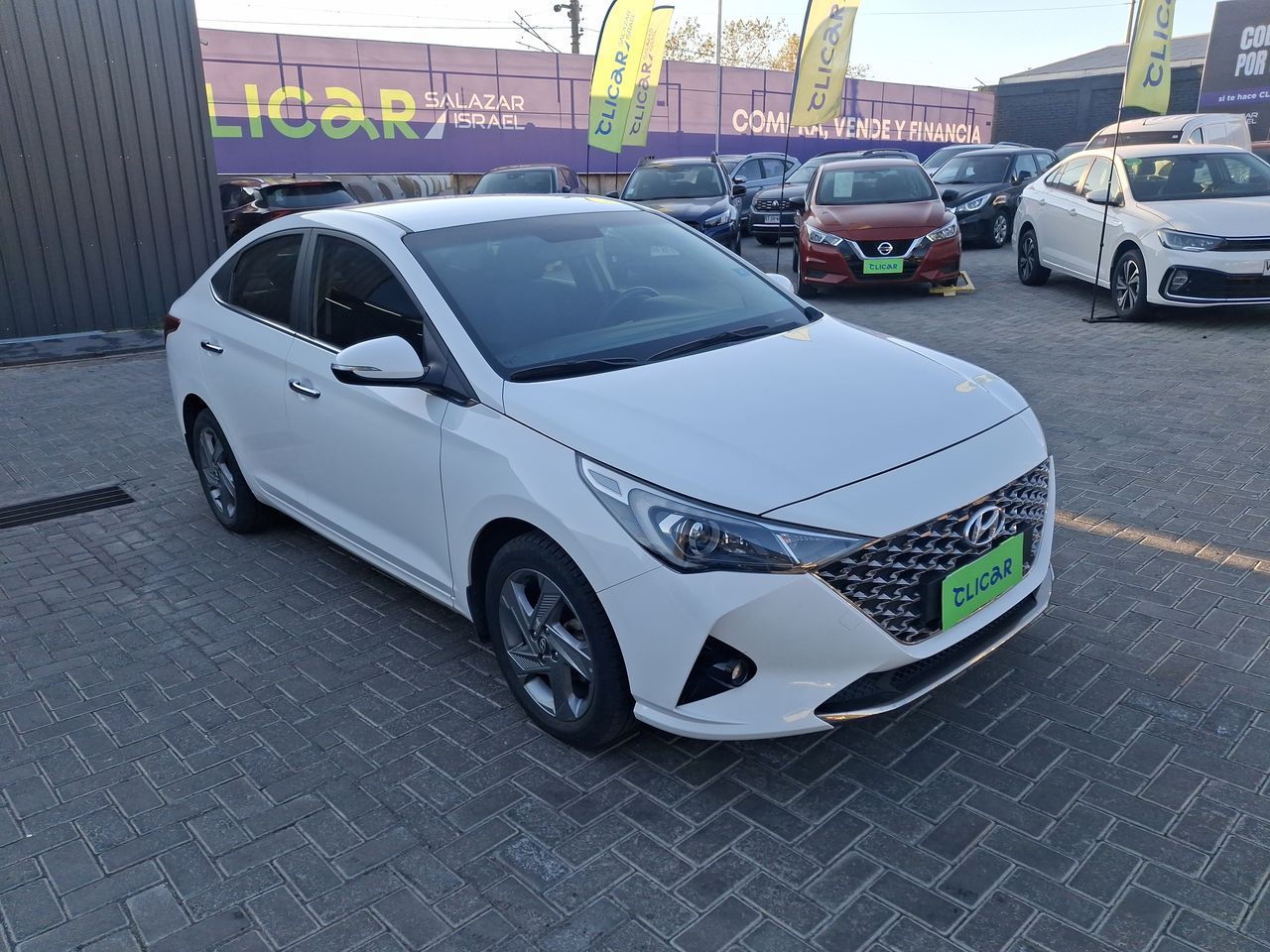 HYUNDAI - 2