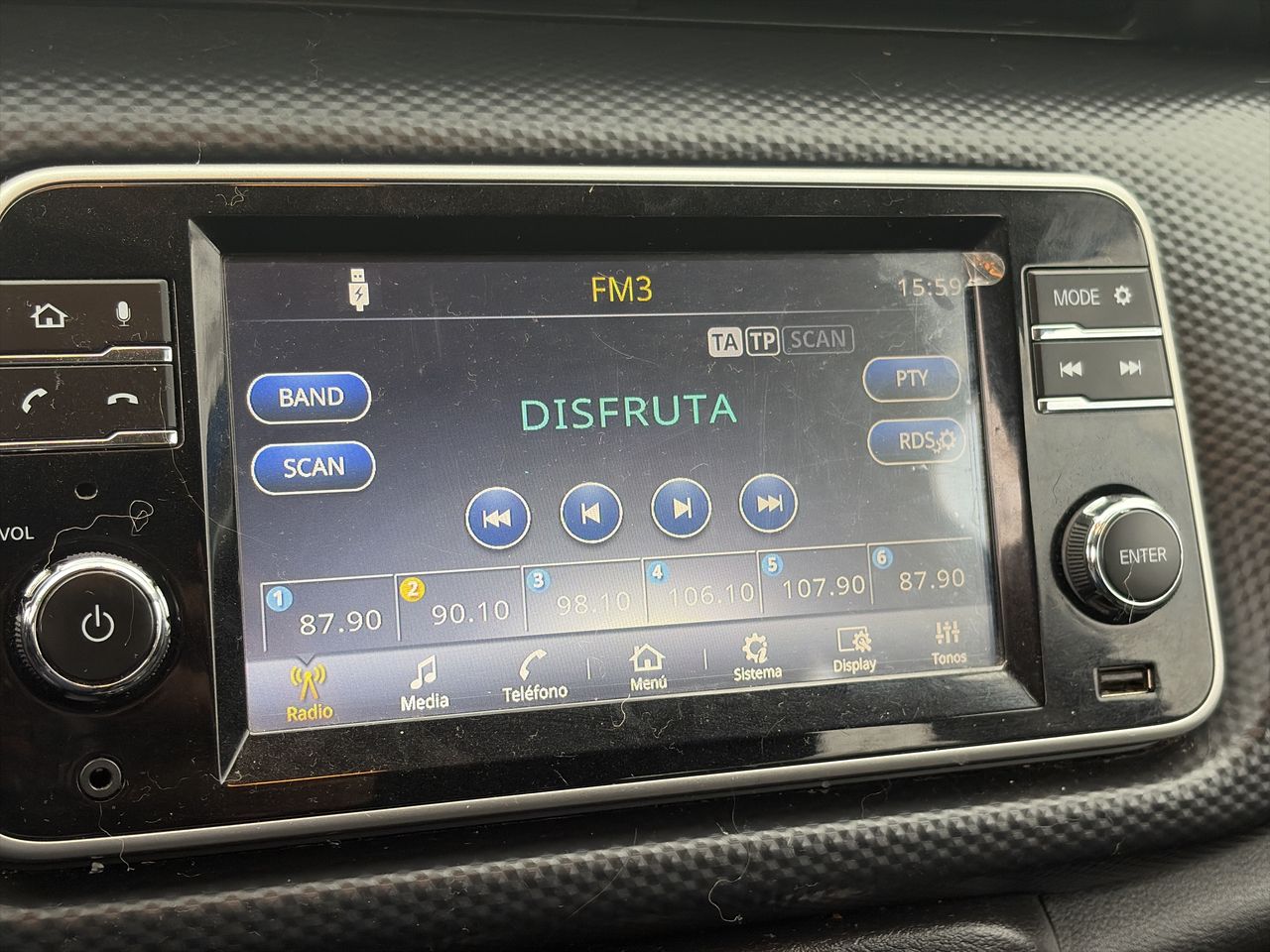 Nissan Kicks — foto 17 de 19
