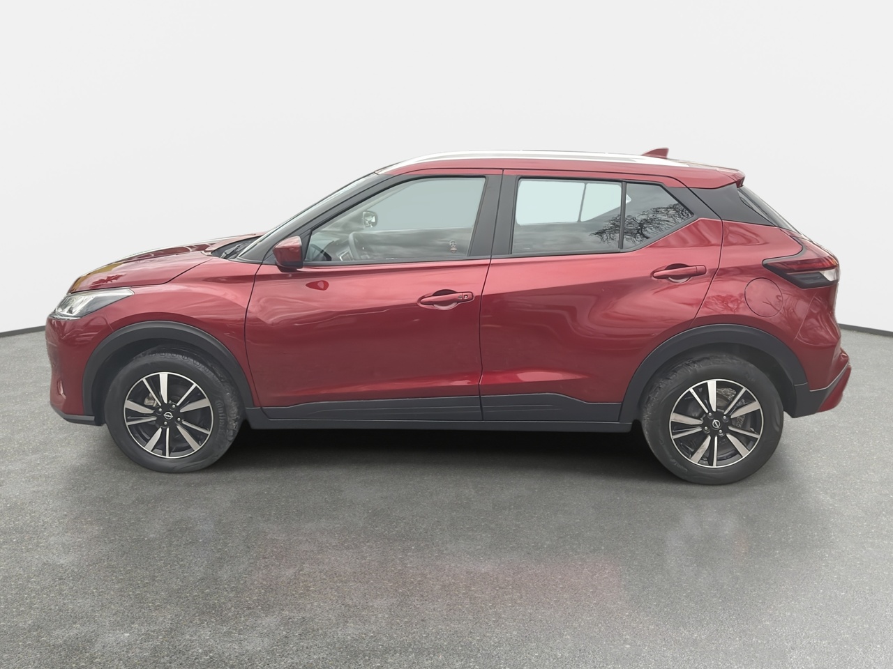 NISSAN - 4