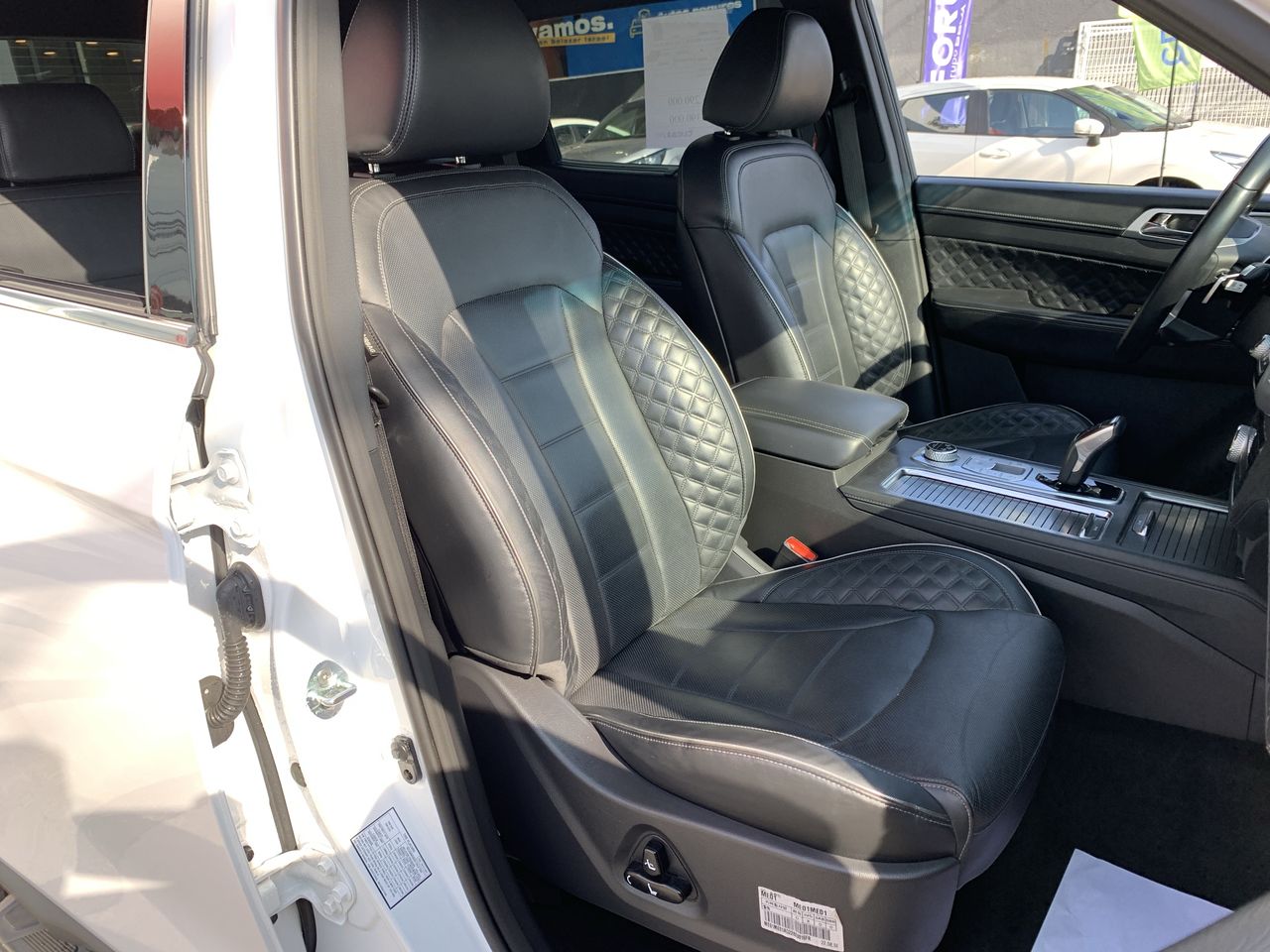 SSANGYONG - 35