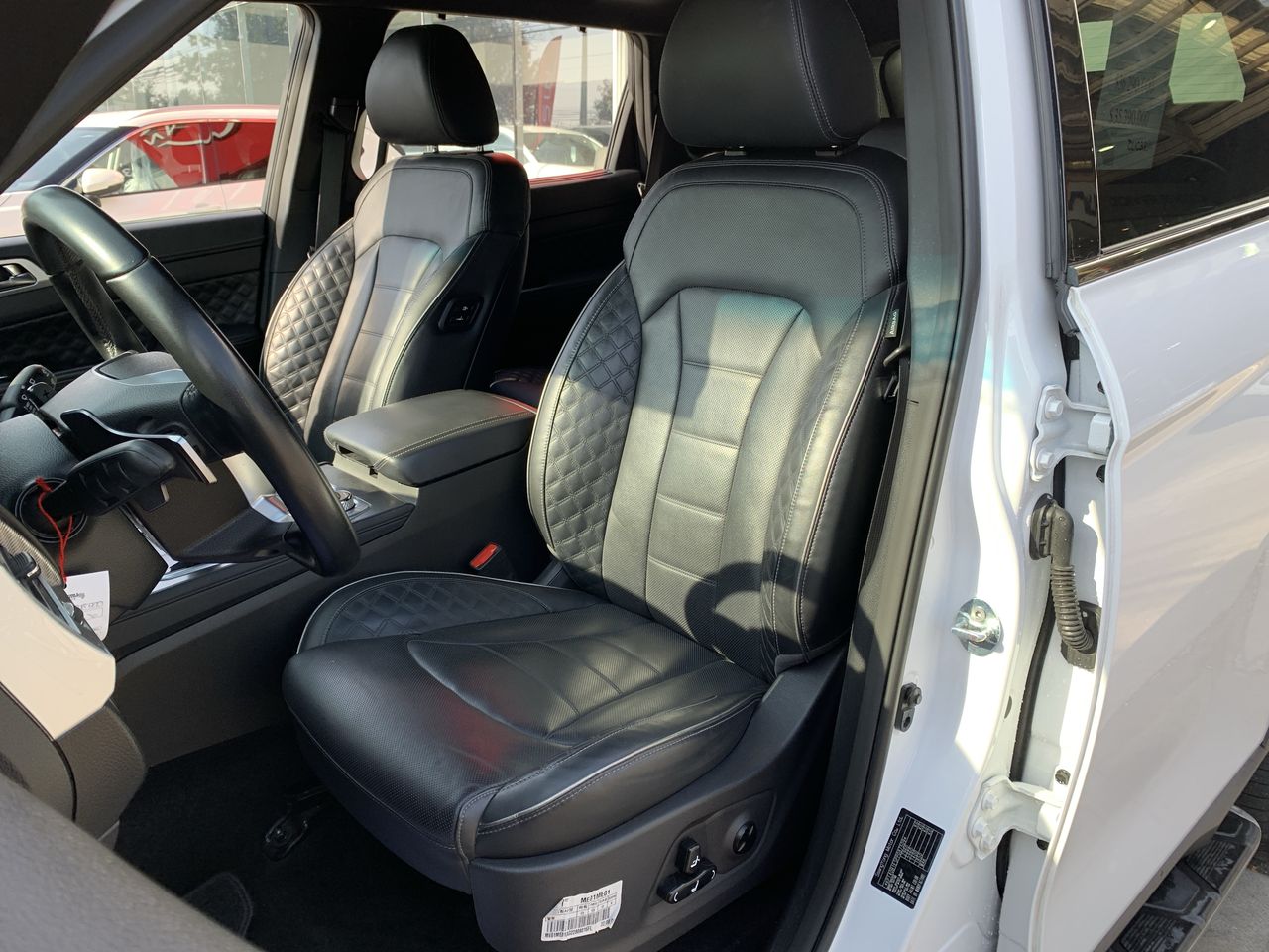 SSANGYONG - 25