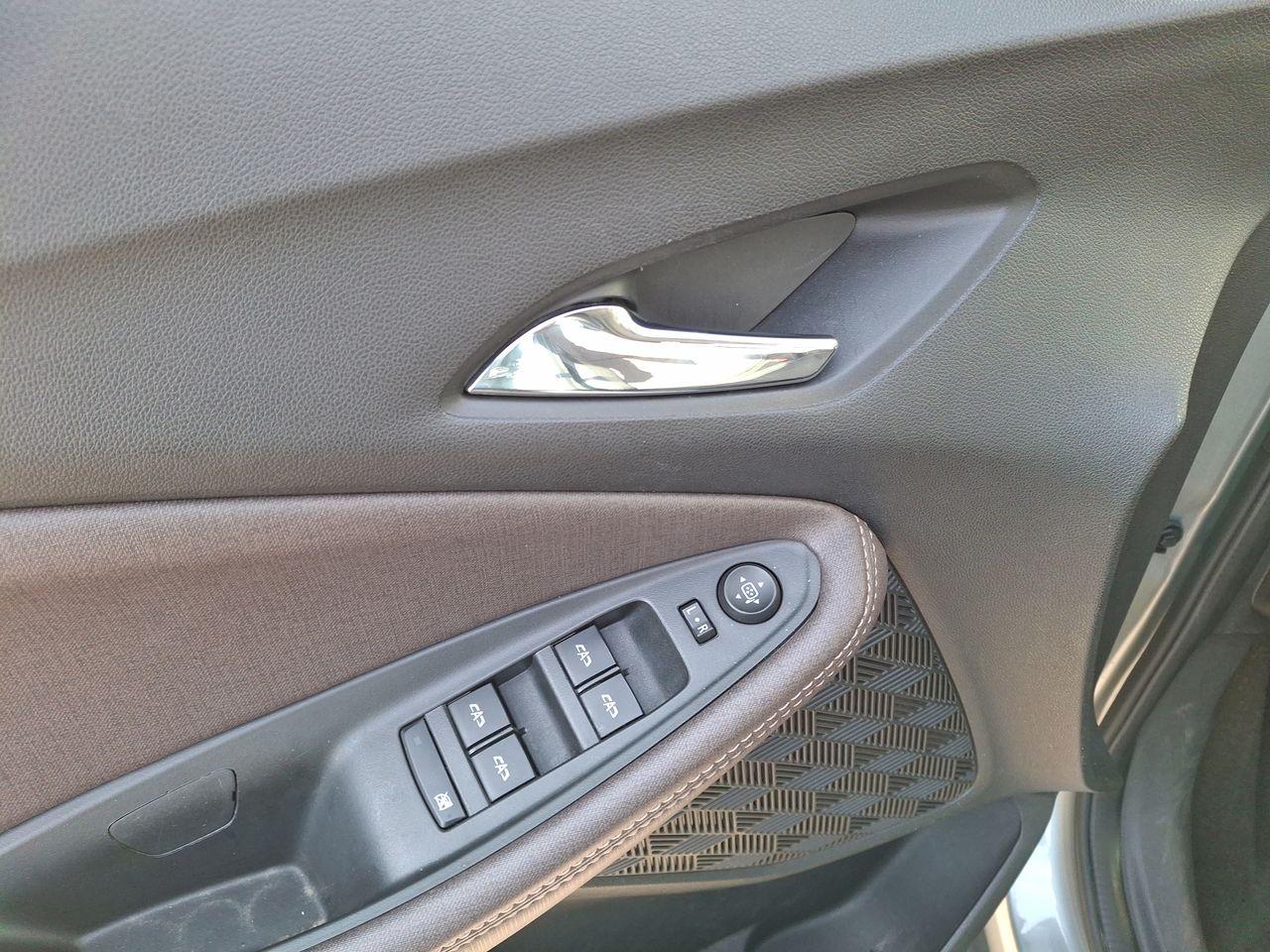 Chevrolet Montana — foto 22 de 35