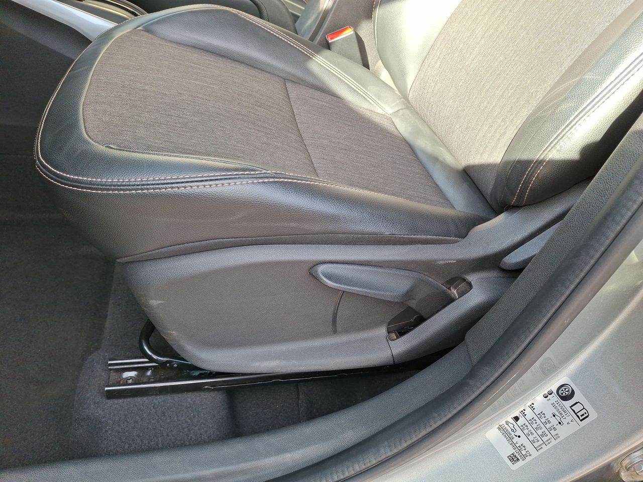Chevrolet Montana — foto 23 de 35