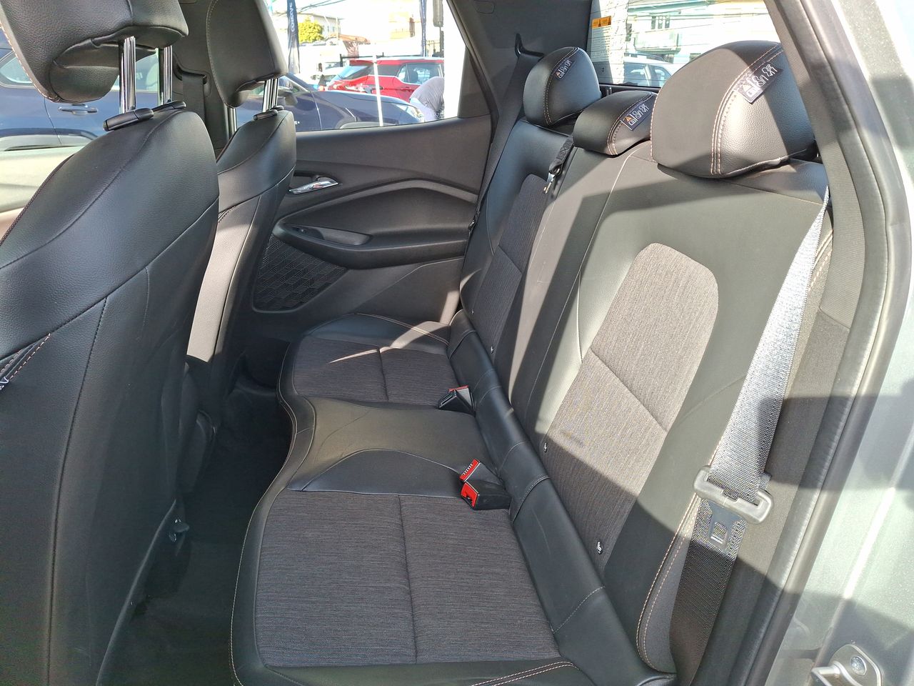 Chevrolet Montana — foto 13 de 35