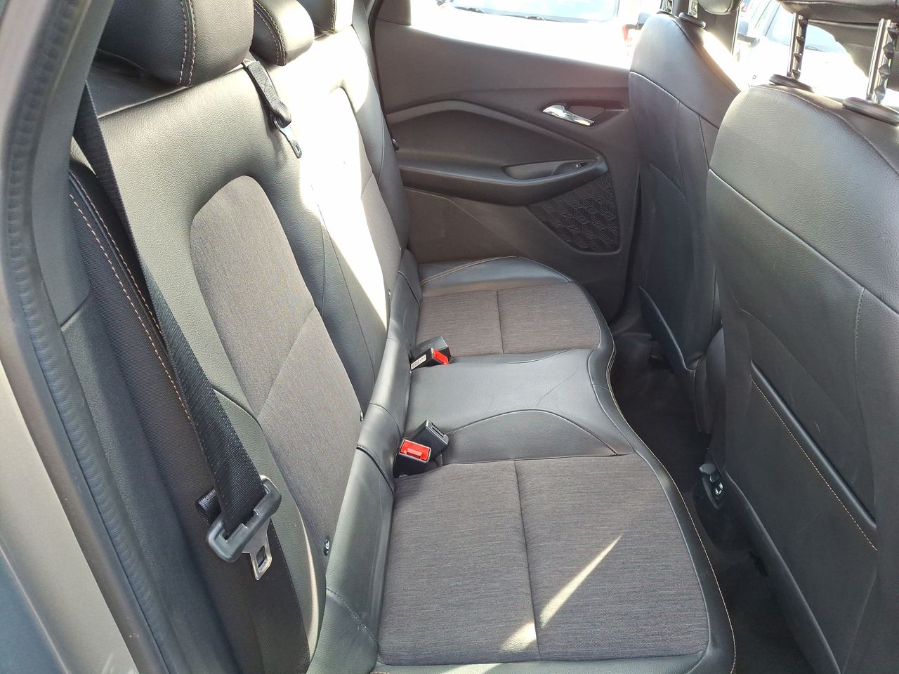 Chevrolet Montana — foto 15 de 35