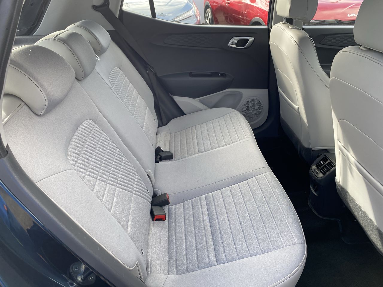 HYUNDAI - 32