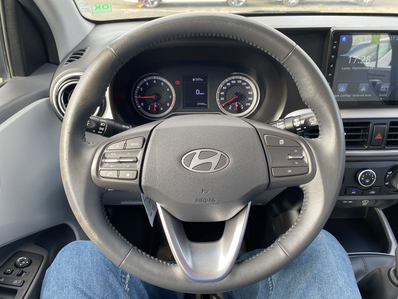 HYUNDAI - 24