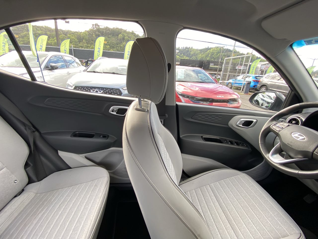 HYUNDAI - 15