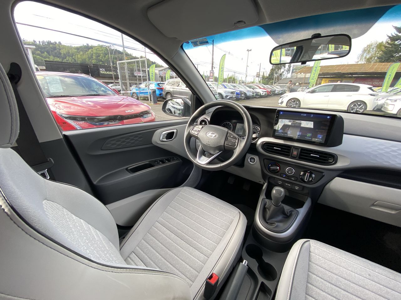 HYUNDAI - 16