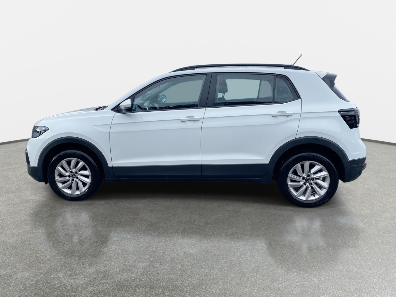 VOLKSWAGEN - 4