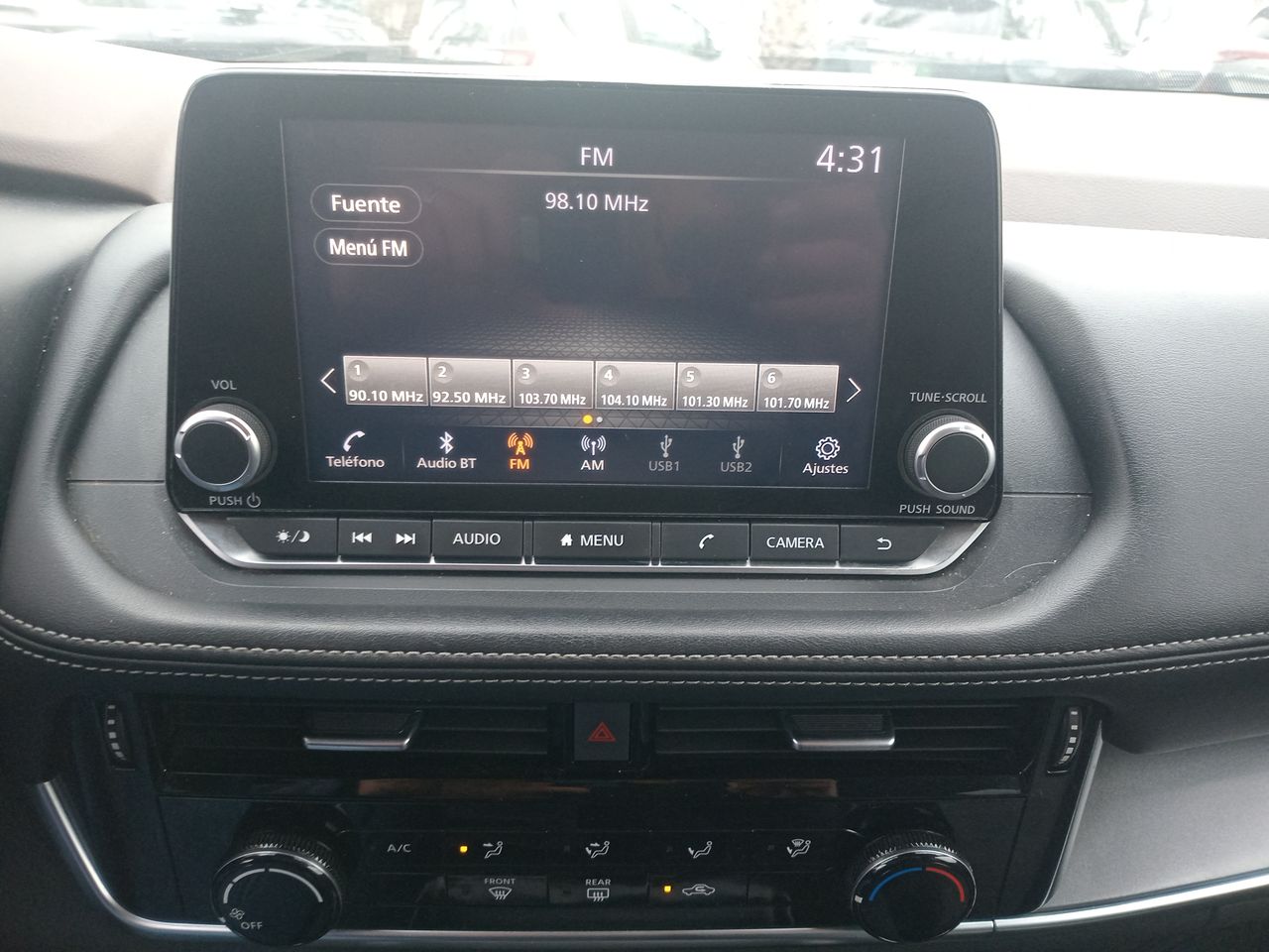 Nissan X-Trail — foto 28 de 36