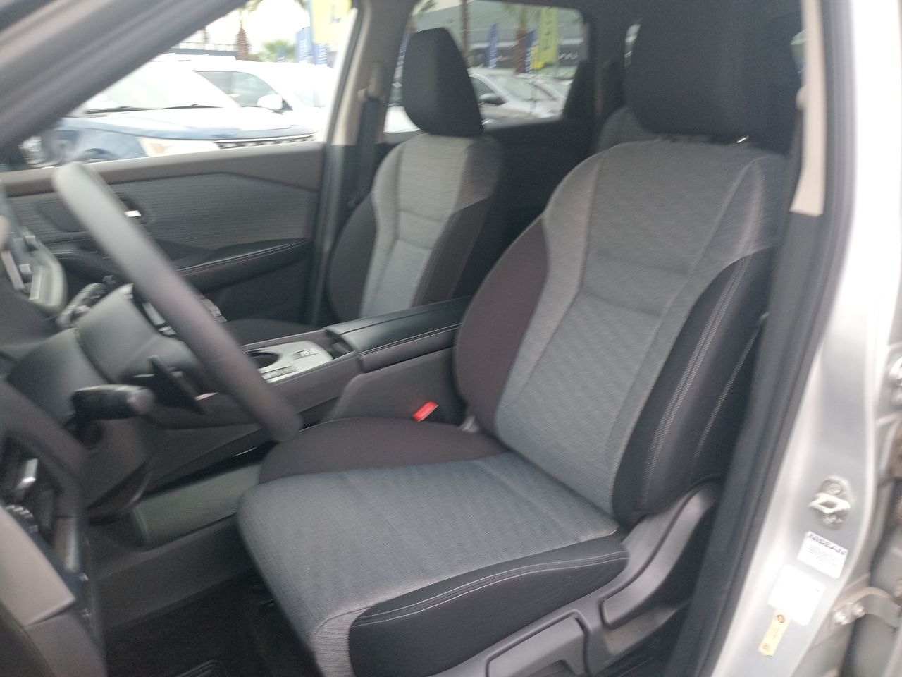 Nissan X-Trail — foto 24 de 36