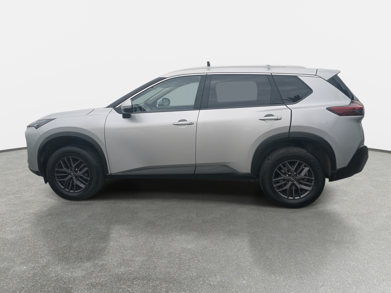 Nissan X-Trail — foto 5 de 36