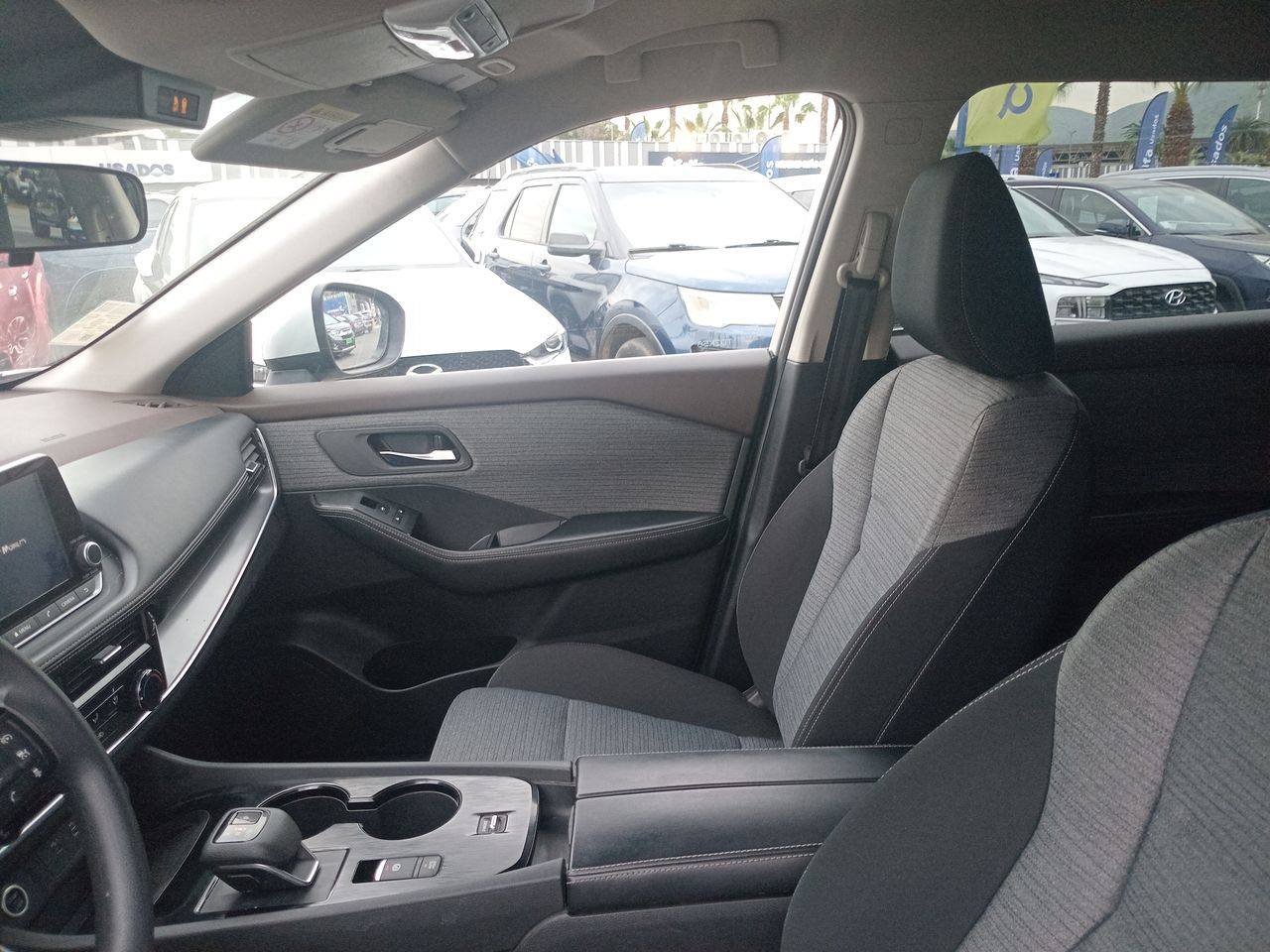 Nissan X-Trail — foto 11 de 36