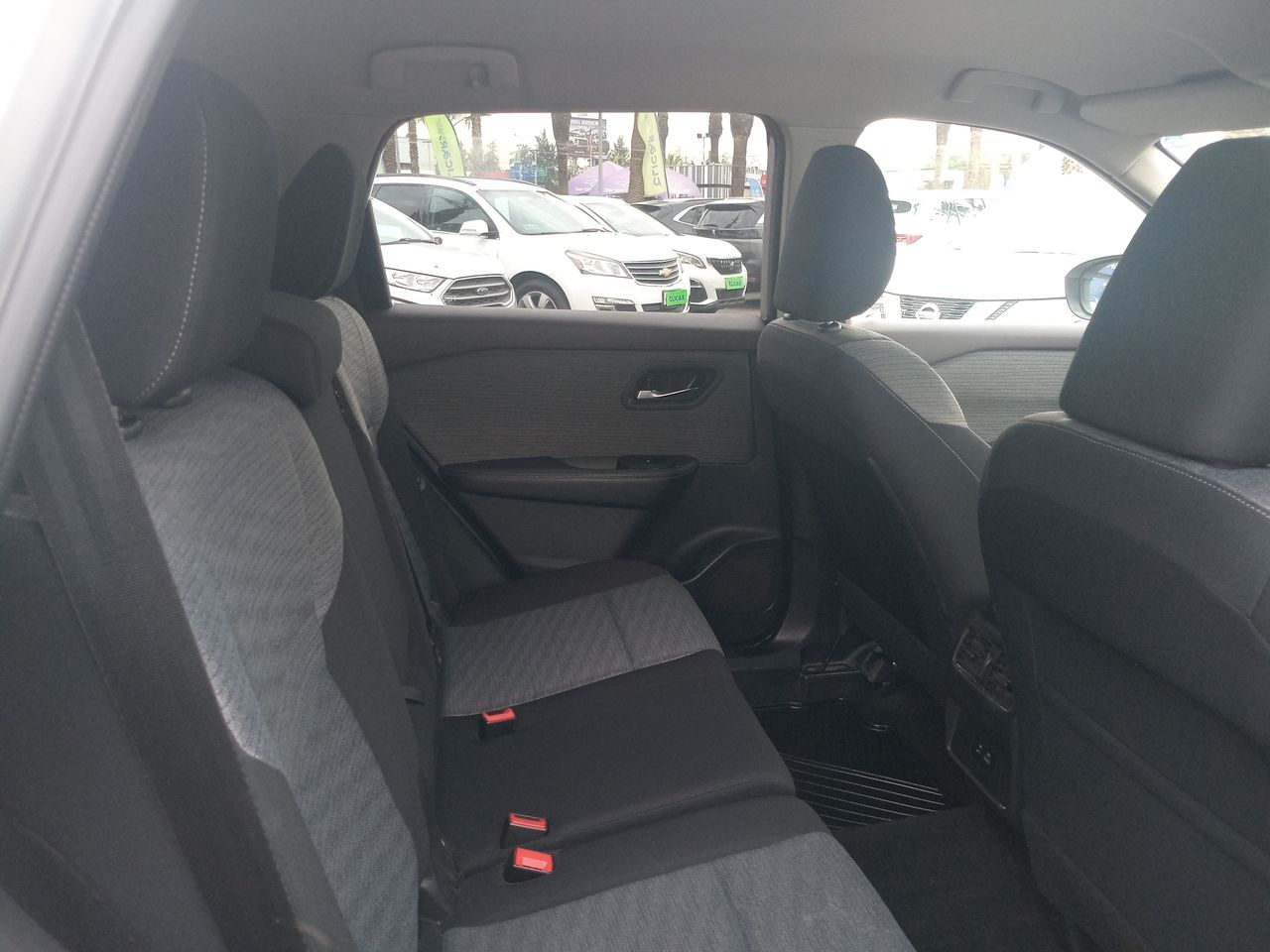 Nissan X-Trail — foto 14 de 36