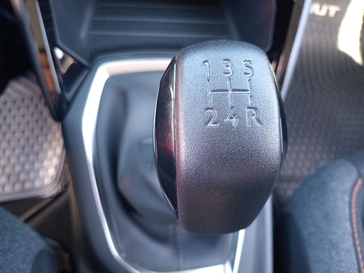 PEUGEOT - 30