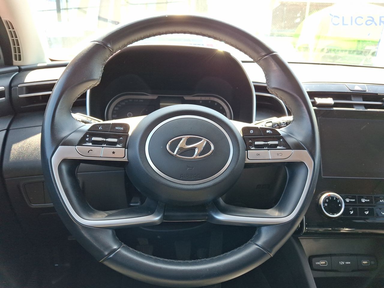 HYUNDAI - 24