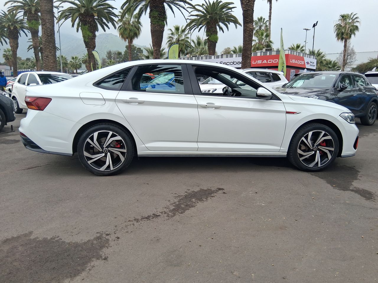 VOLKSWAGEN - 8