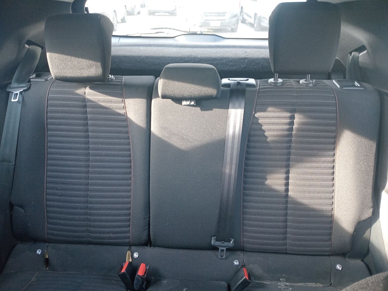 Peugeot 2008 — foto 33 de 34