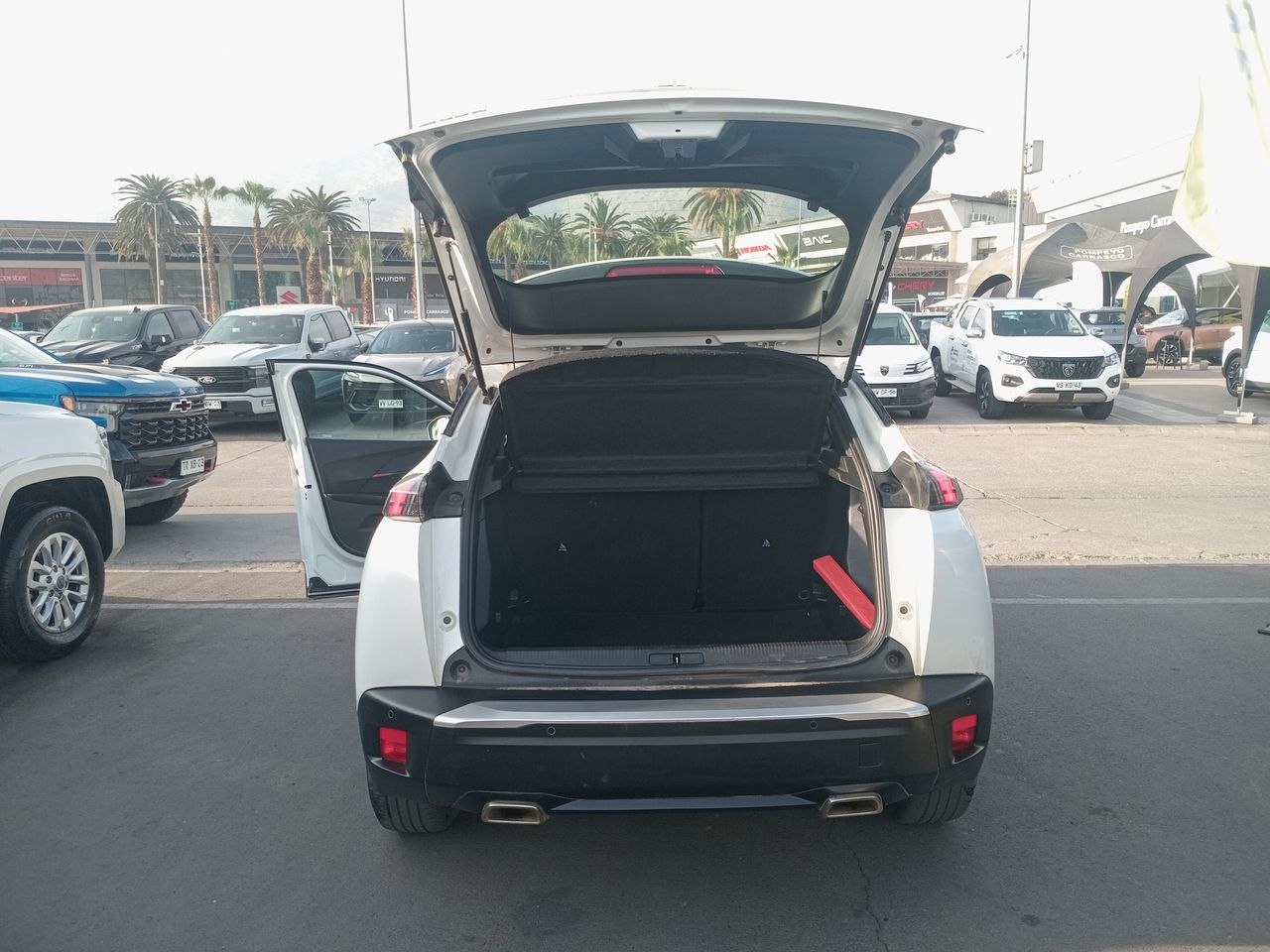 Peugeot 2008 — foto 20 de 34