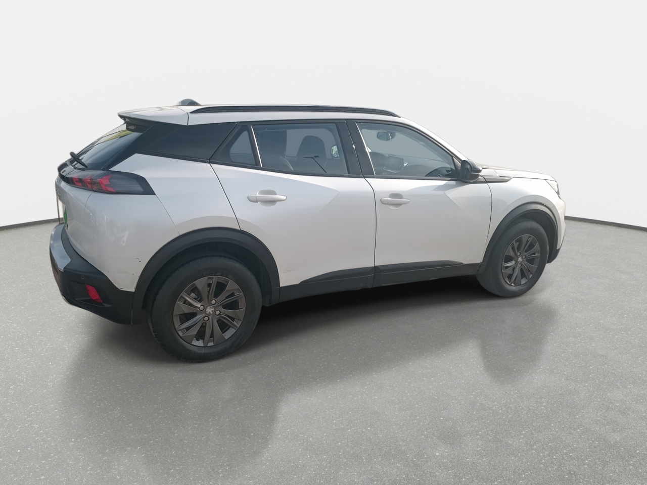 Peugeot 2008 — foto 8 de 34