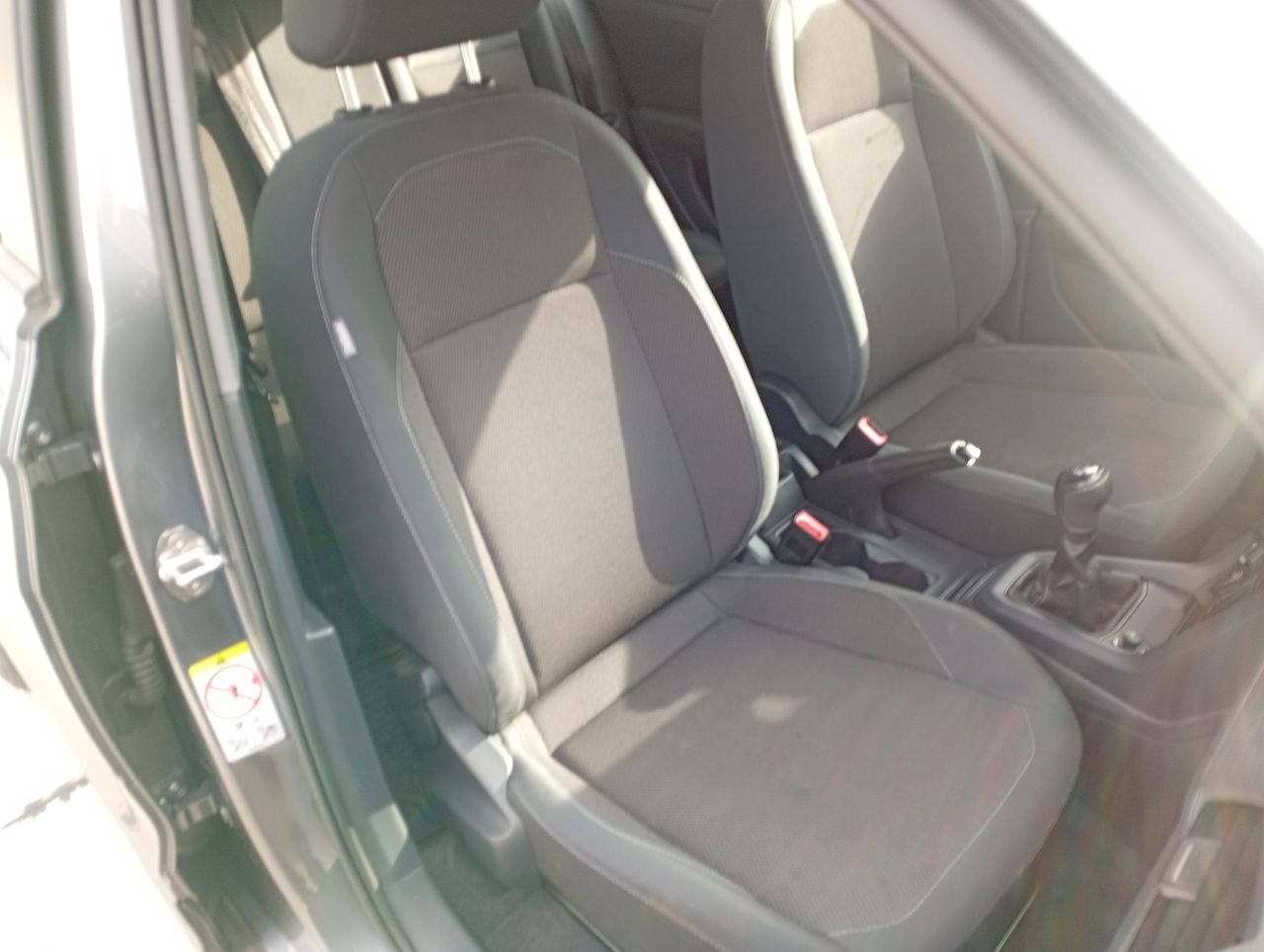 Volkswagen T-Cross — foto 17 de 18